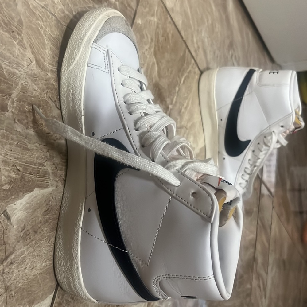 White Nike Blazer Sneakers - Picture 4 of 5